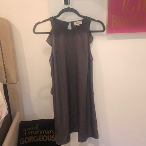 grey dress